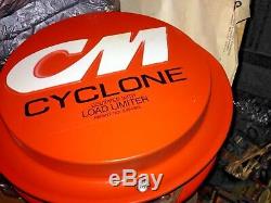 CM Cyclone 1/2 Ton Hand Hoist with 8 Foot lift of chain